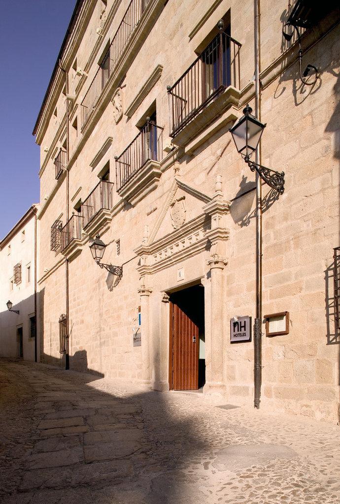 Eurostars Palacio De Santa Marta Трухильо Экстерьер фото