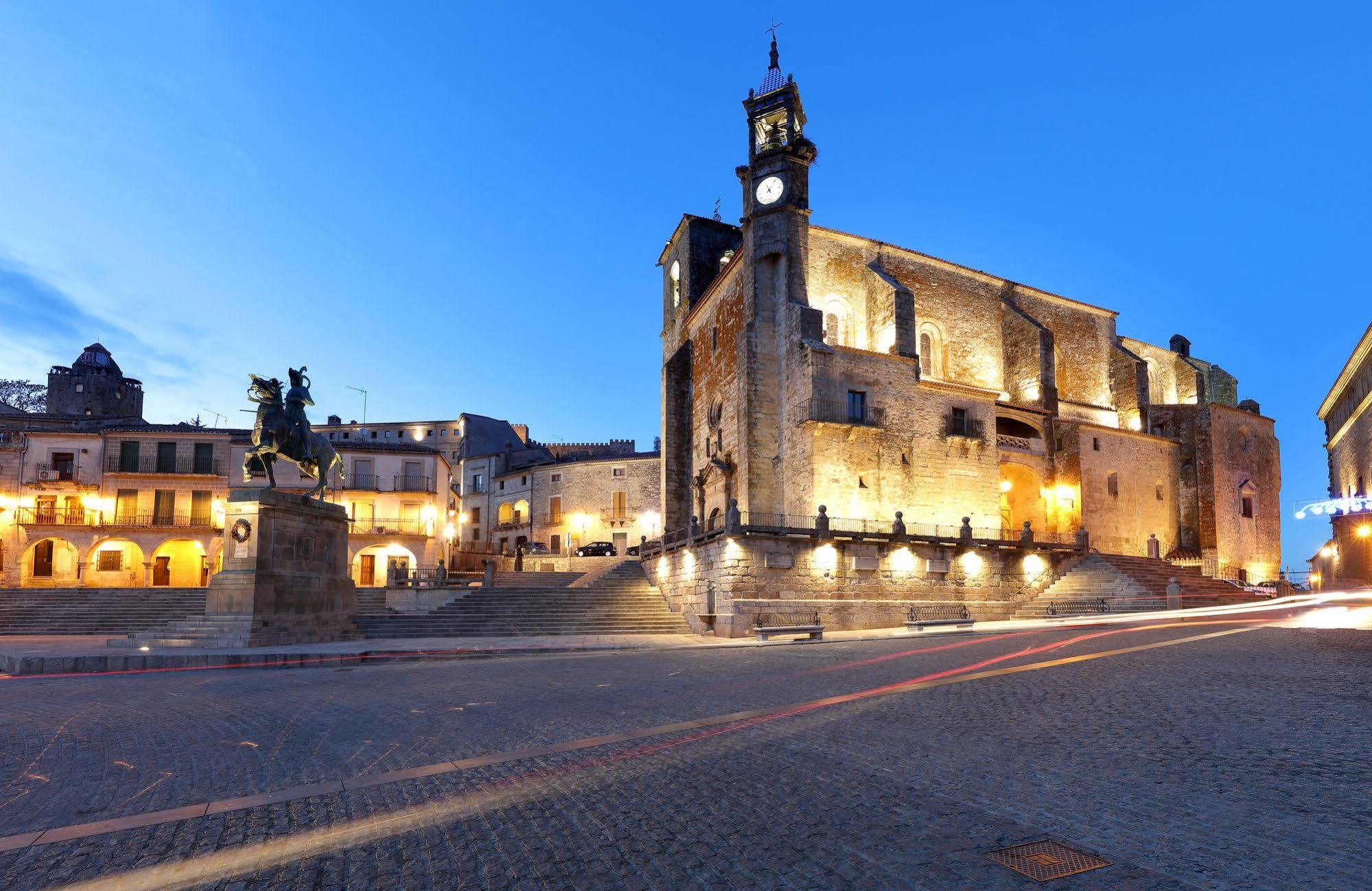 Eurostars Palacio De Santa Marta Трухильо Экстерьер фото