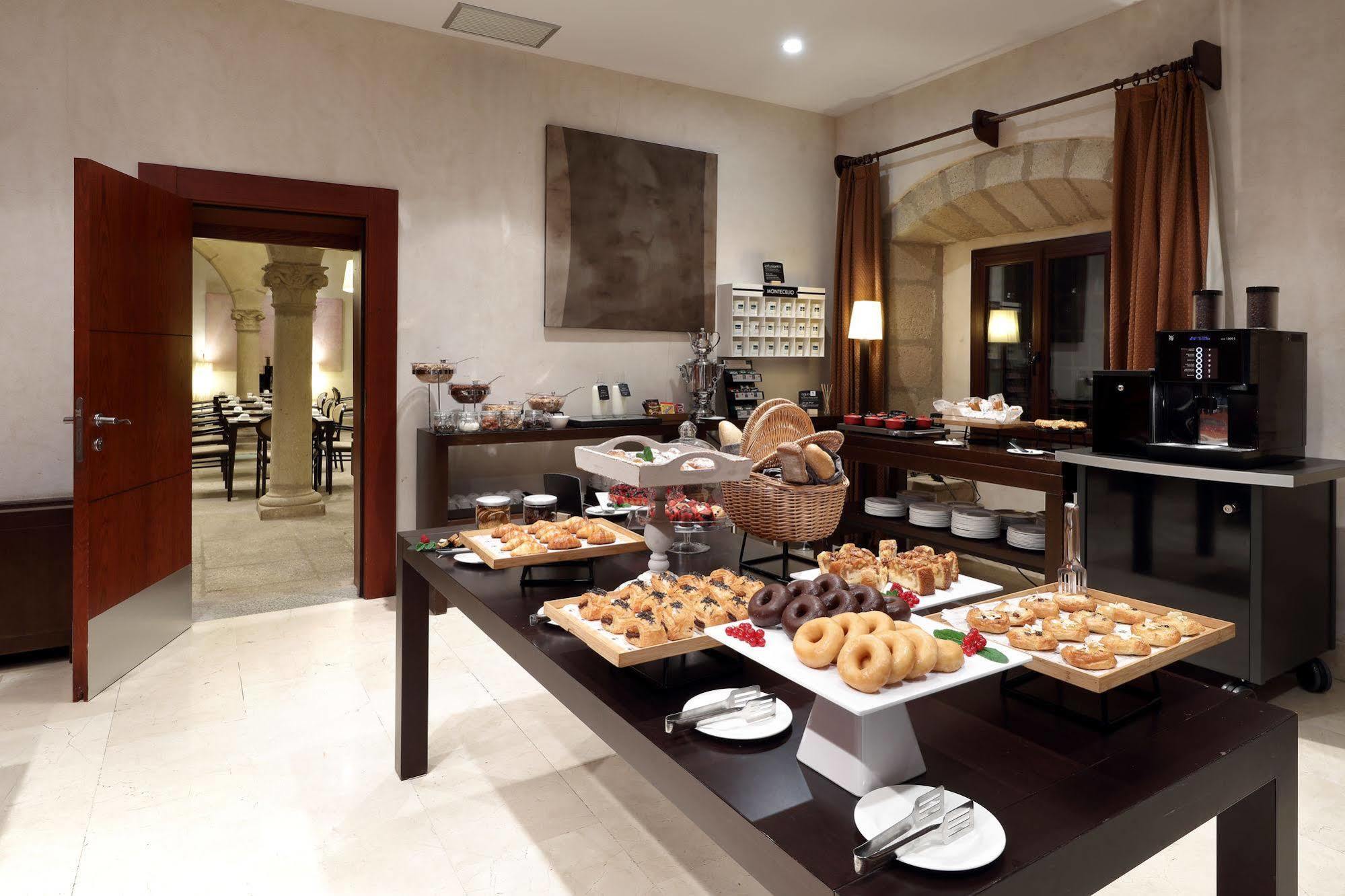 Eurostars Palacio De Santa Marta Трухильо Экстерьер фото