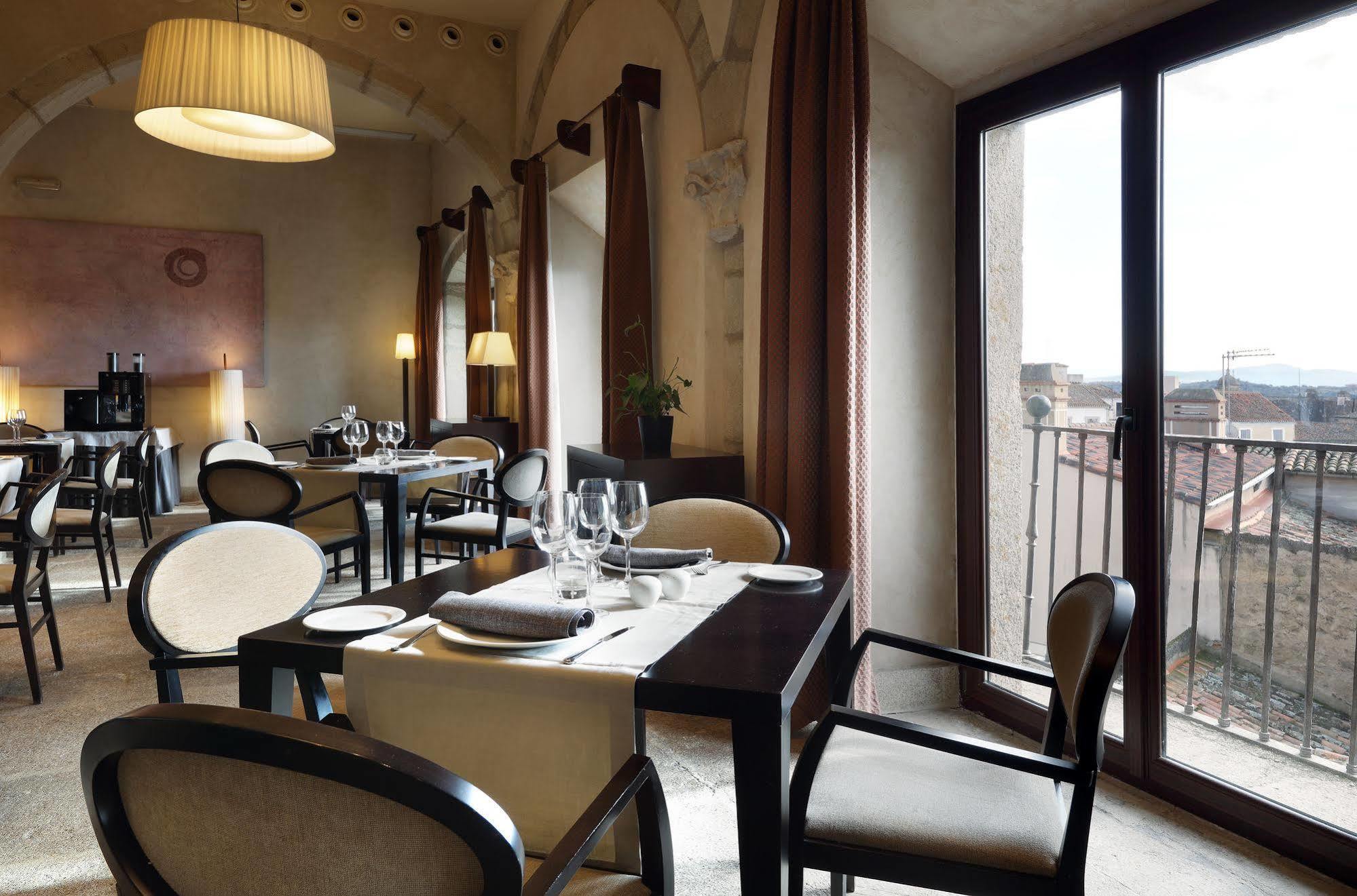 Eurostars Palacio De Santa Marta Трухильо Экстерьер фото